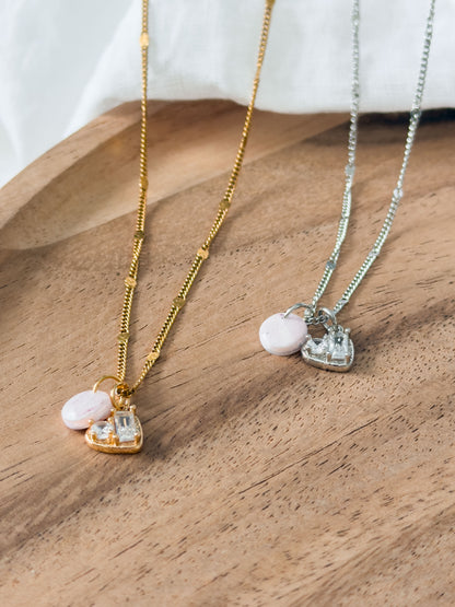 Love Notes Col ✦ Halskette mit rosenquartz-farbigen & Herzchen Anhänger