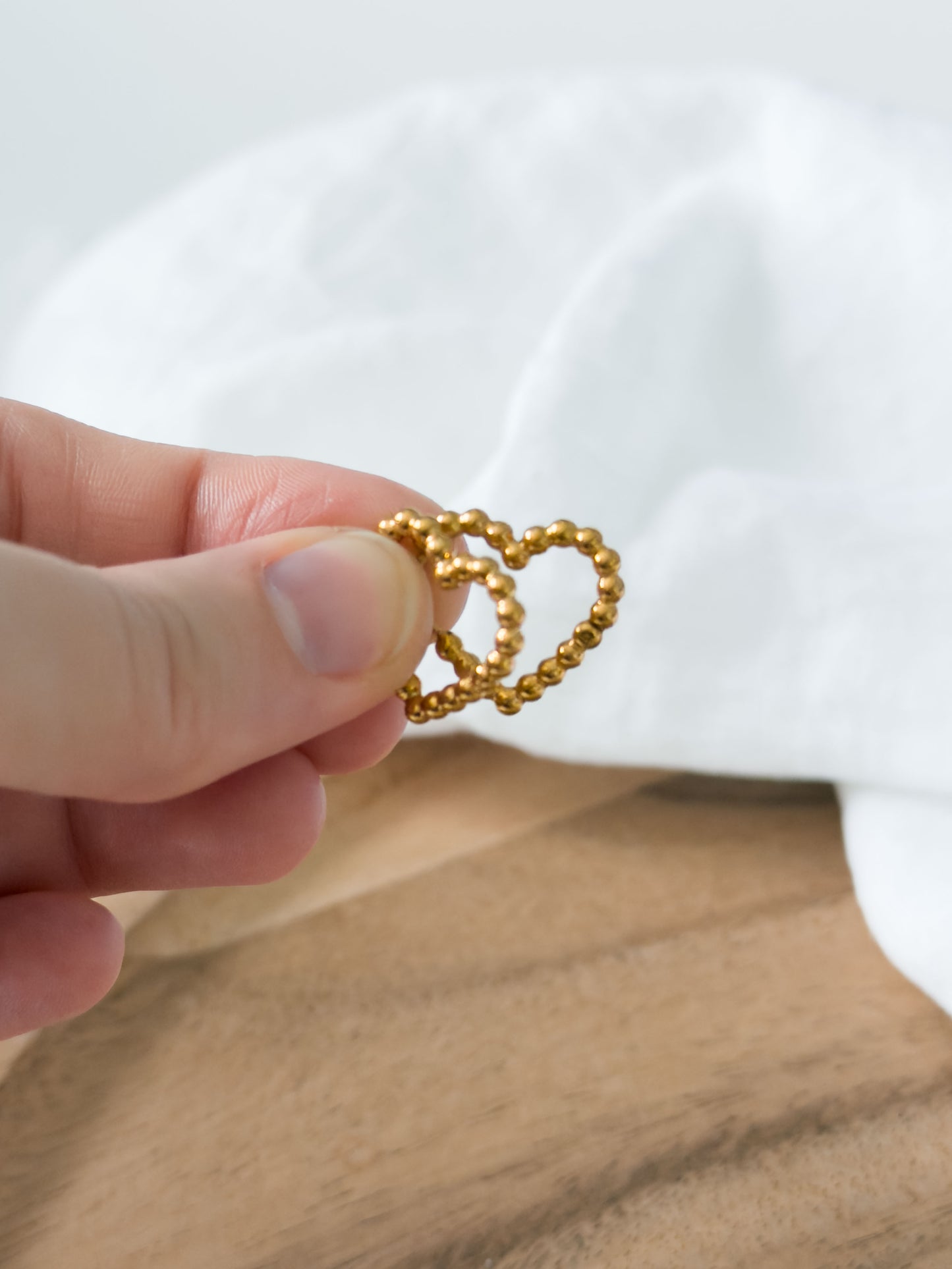 Love Notes Col ✦ Goldene Herz Creolen