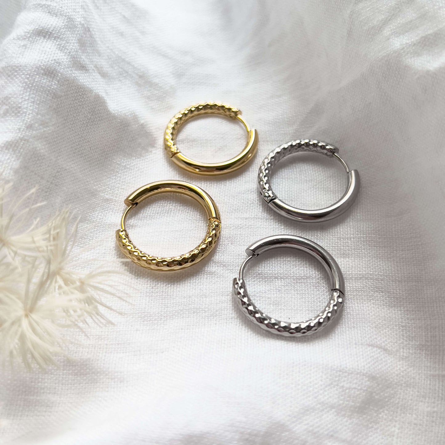 Base Col ✦ MIX&MATCH Reverse Hoop Earrings