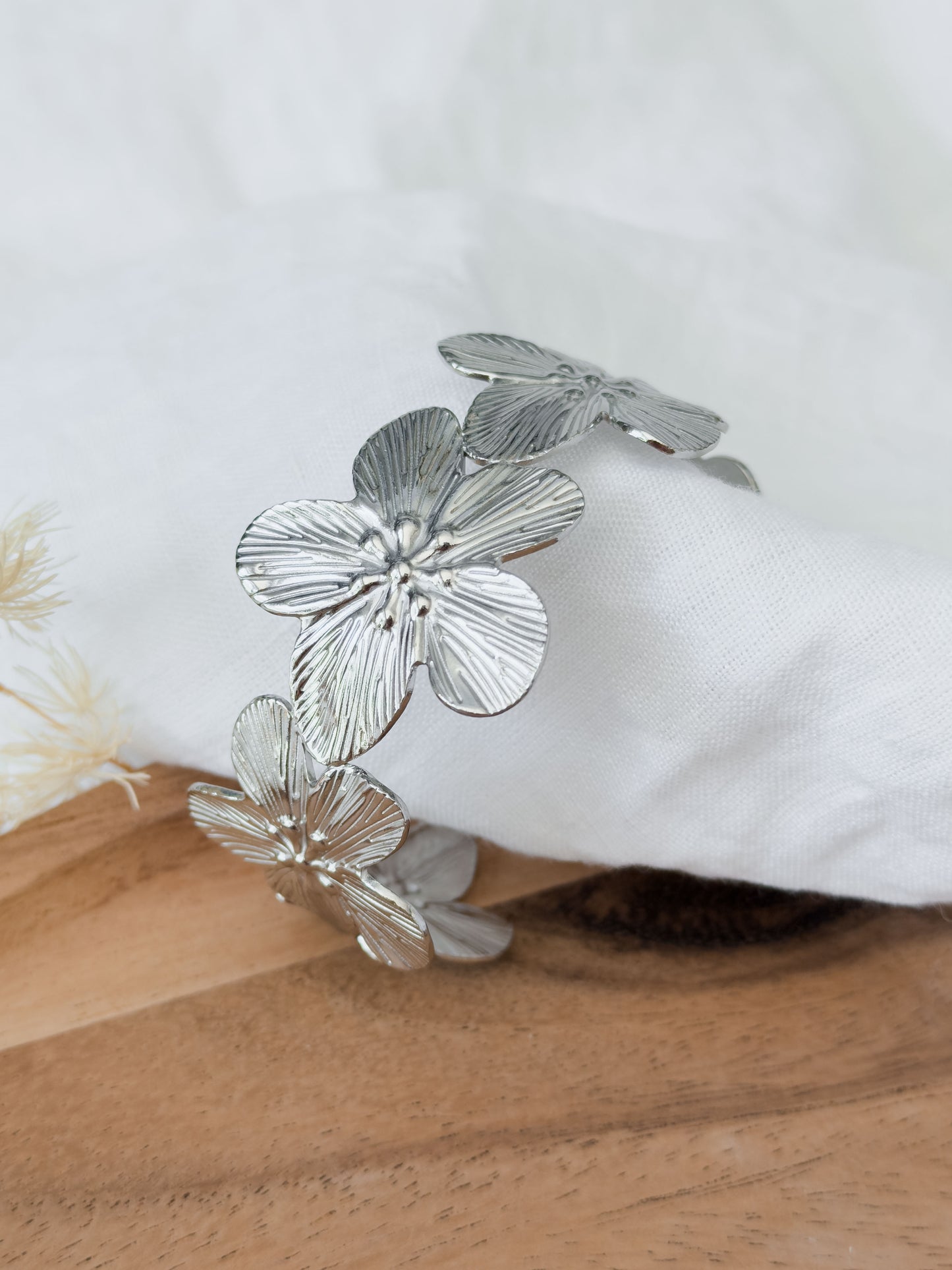 Untamed Garden Col ✦ Blumen Statement Armreif