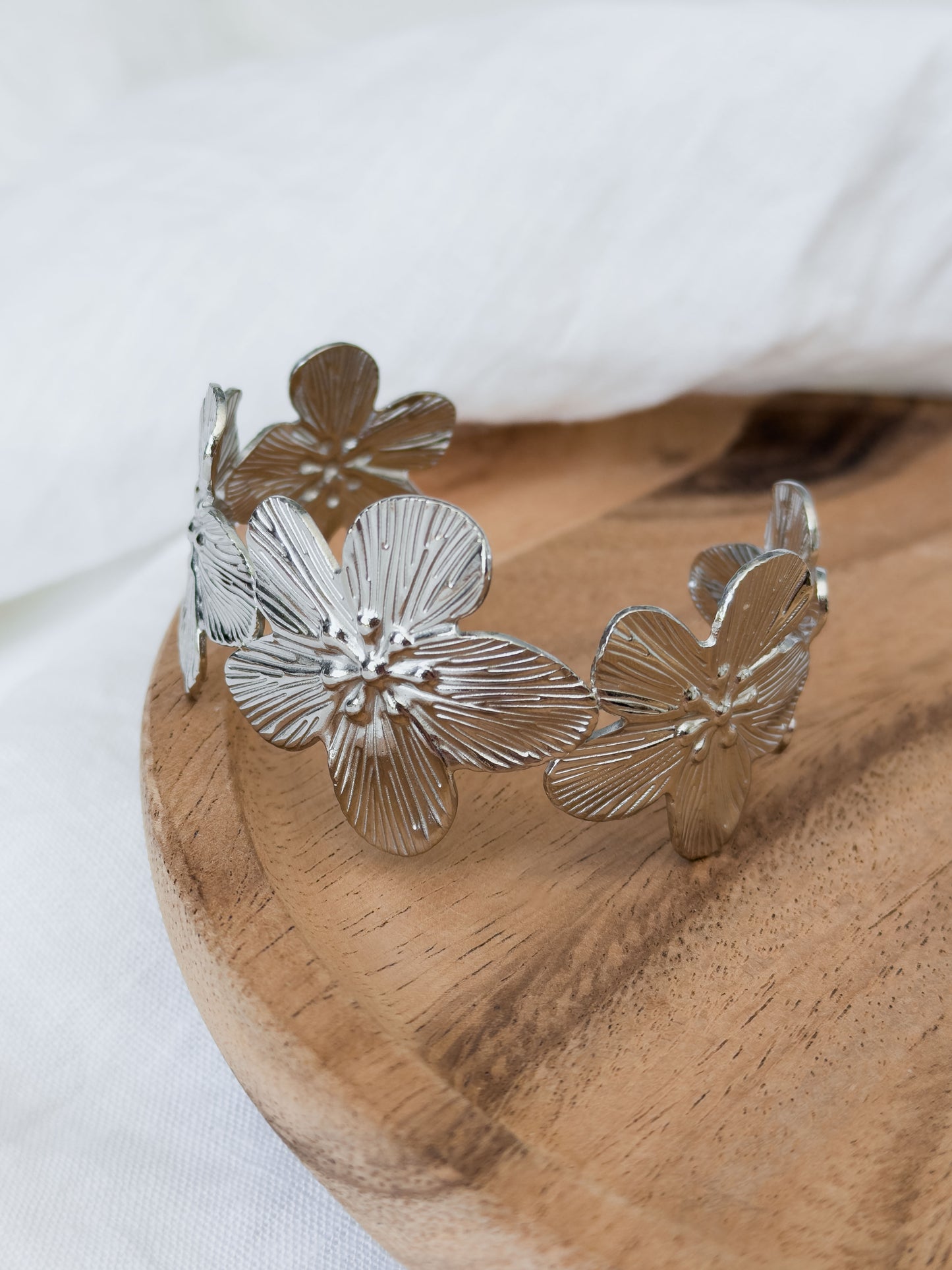 Untamed Garden Col ✦ Blumen Statement Armreif