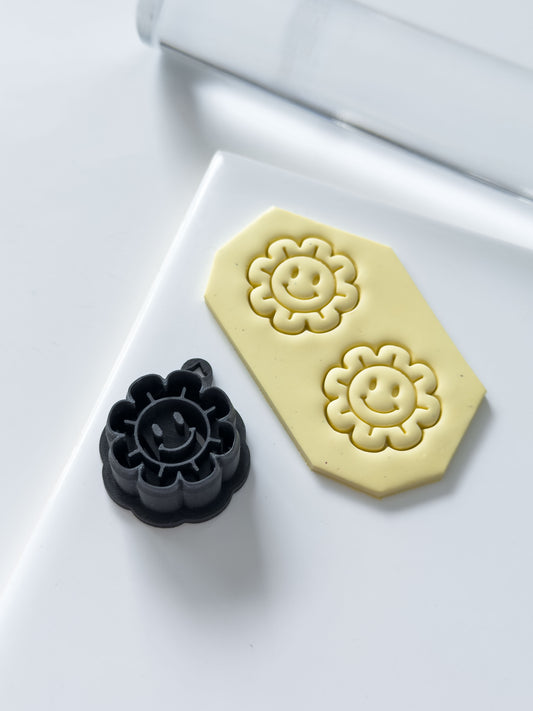 Smile Flower Polymer Clay Cutter
