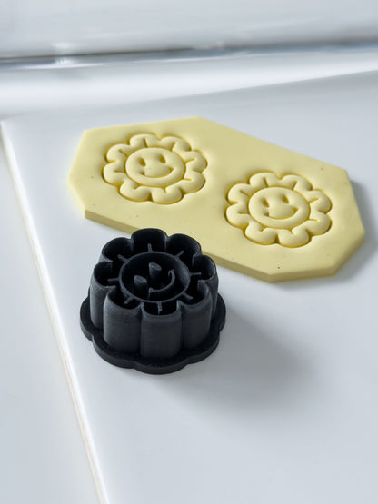 Smile Flower Polymer Clay Cutter