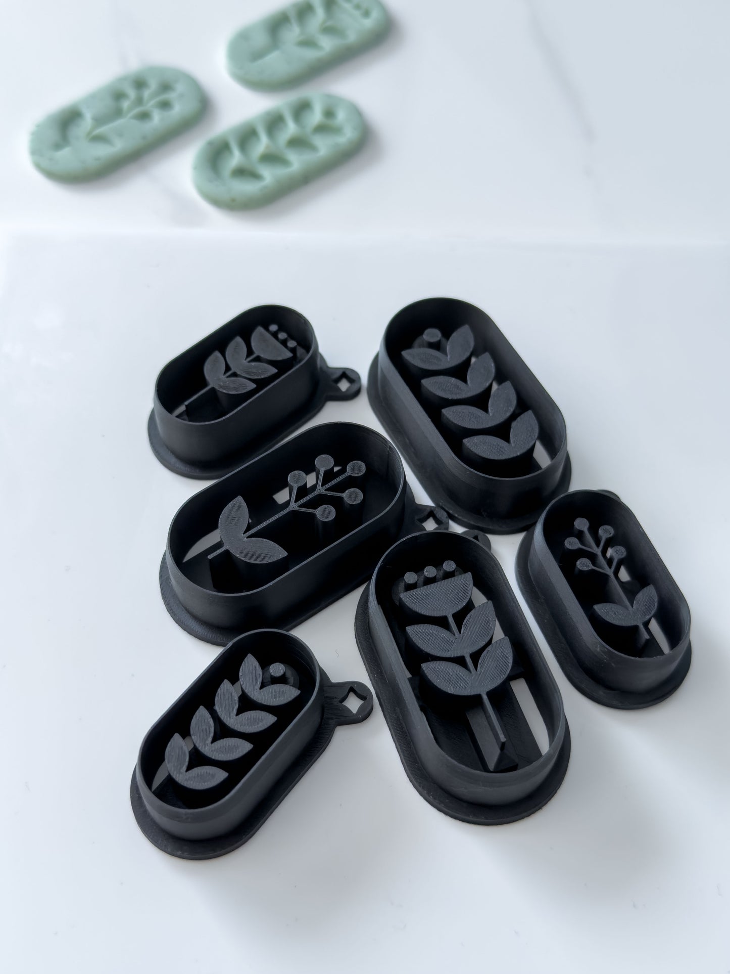Oval Geometric Flower Polymer Clay Cutter