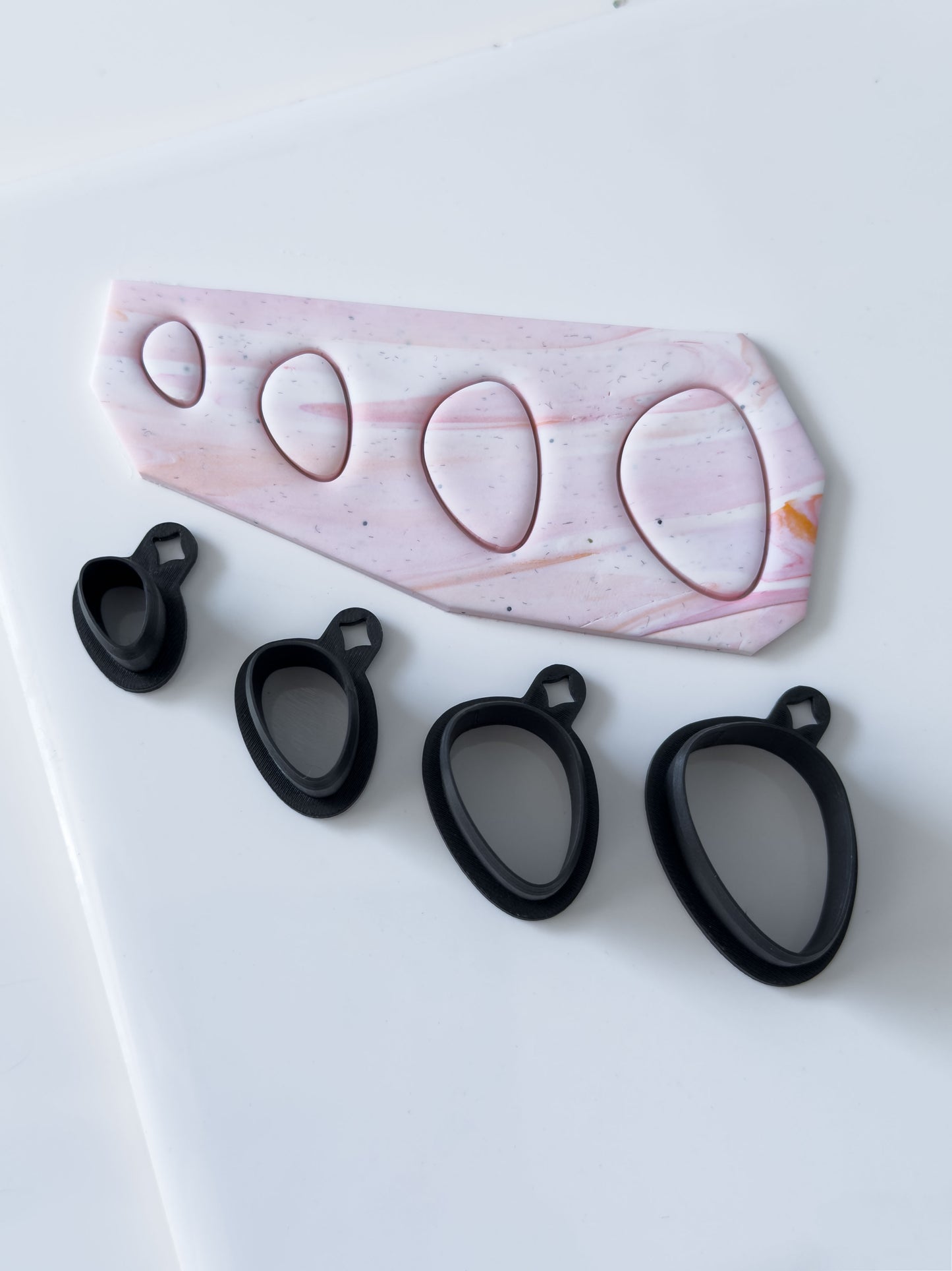 Organic Ellipse Polymer Clay Cutter