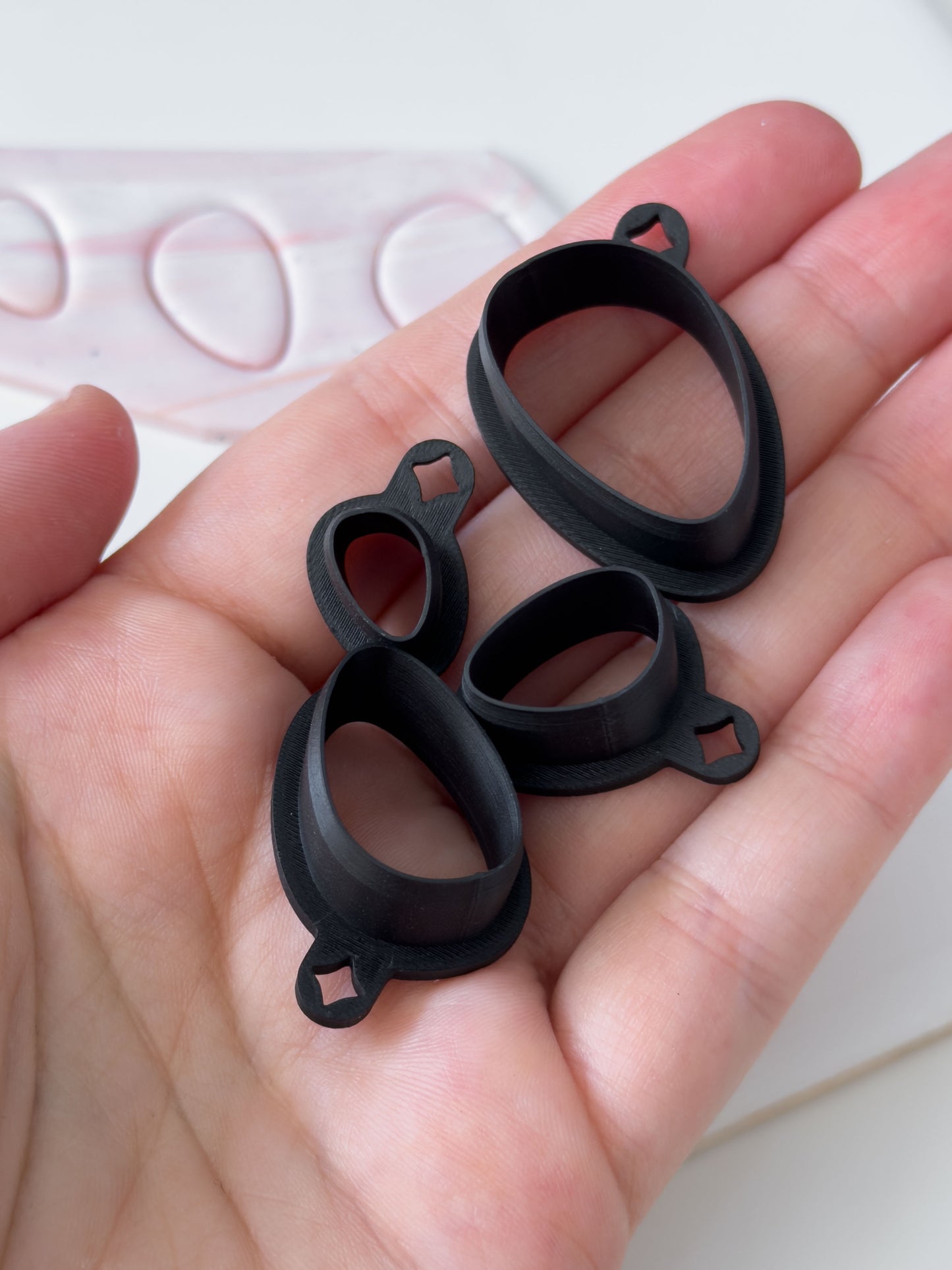 Organic Ellipse Polymer Clay Cutter