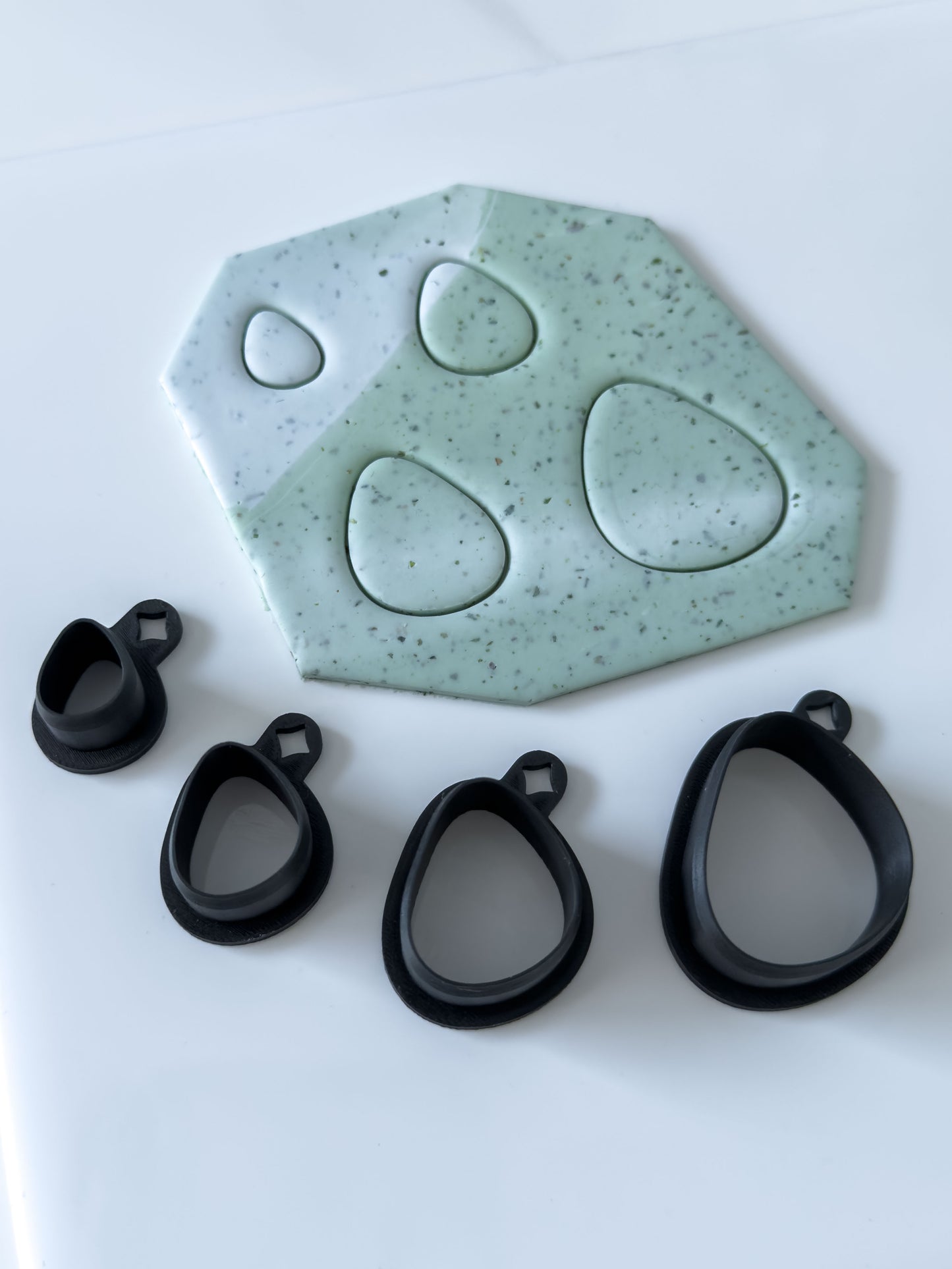 Organic Pebble Polymer Clay Cutter