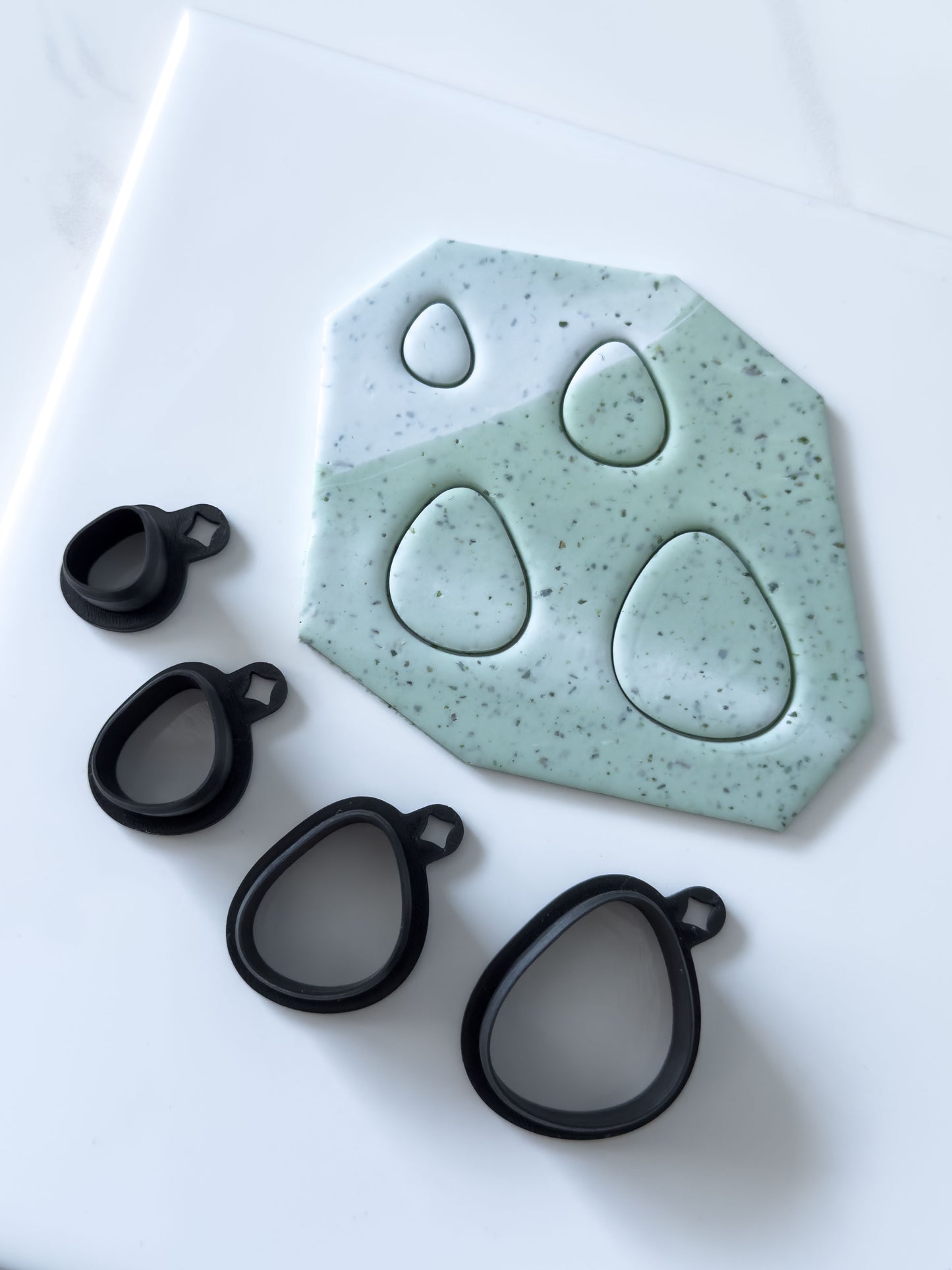 Organic Pebble Polymer Clay Cutter