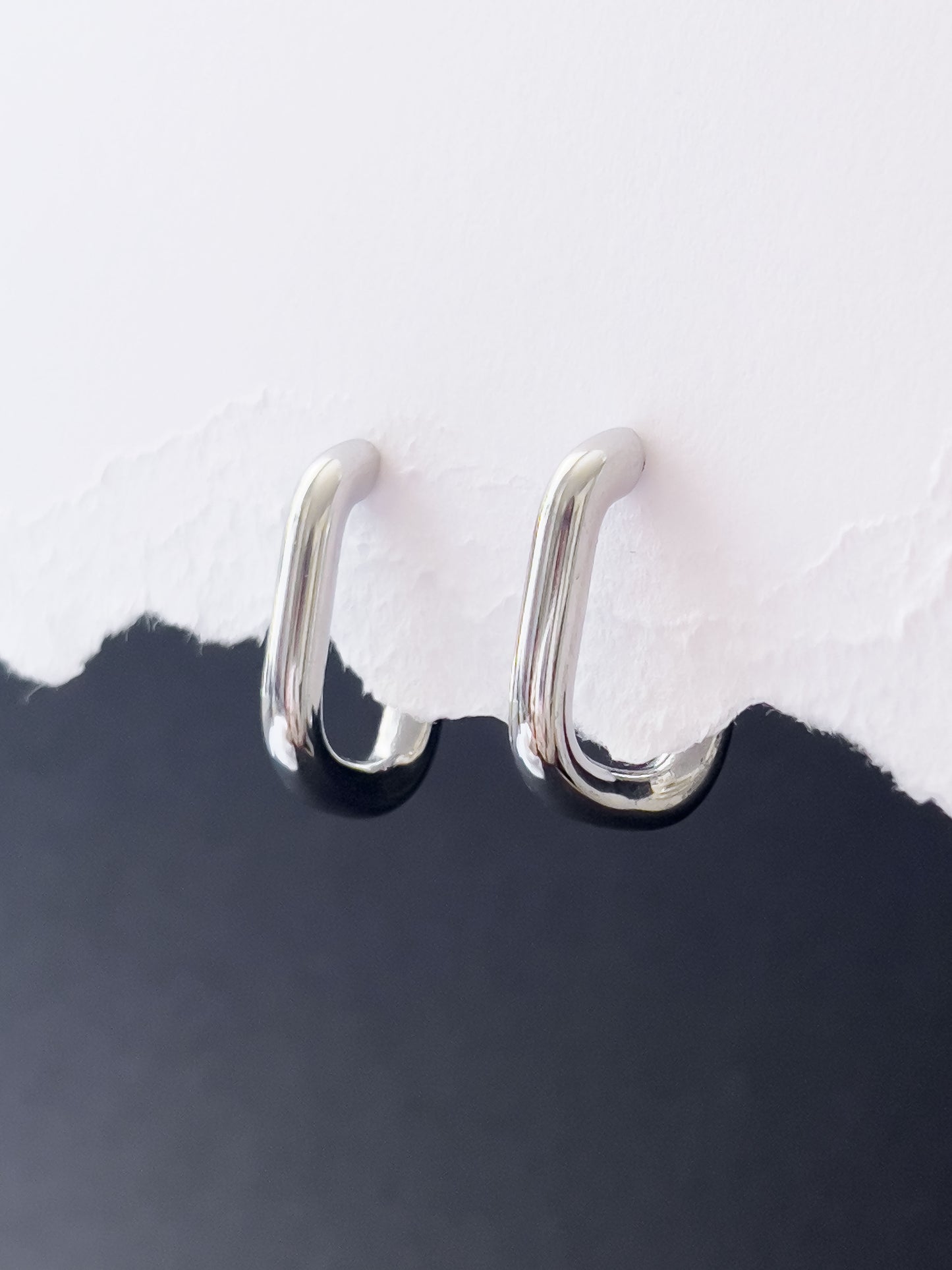 Base Col ✦ CHLOE Hoop Earrings