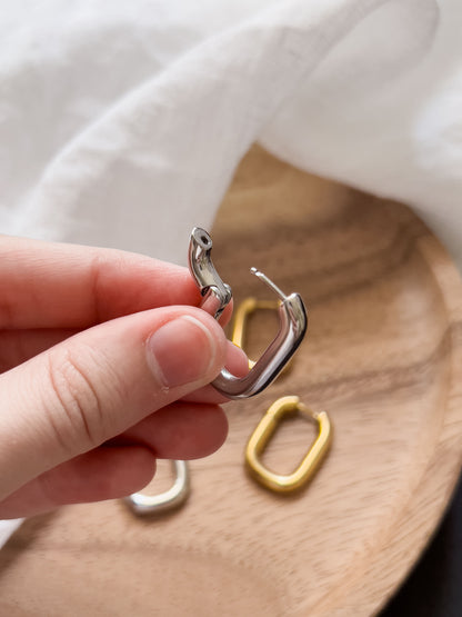 Base Col ✦ CHLOE Hoop Earrings