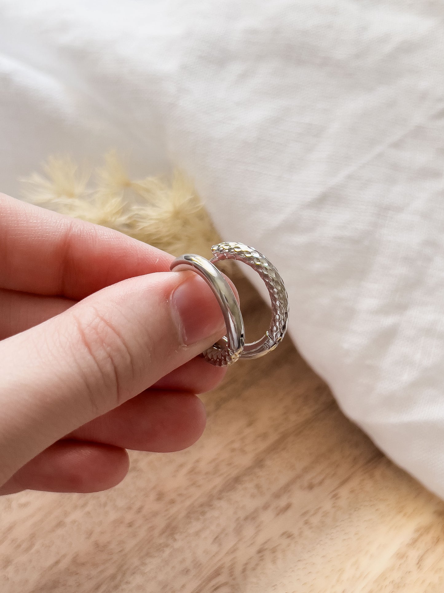 Base Col ✦ MIX&MATCH Reverse Hoop Earrings