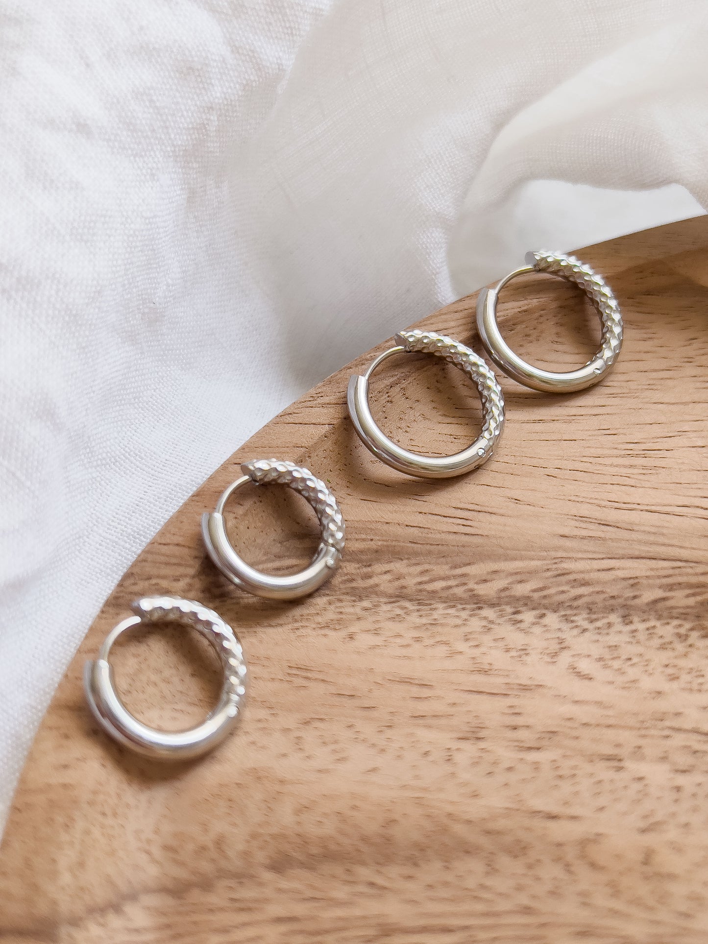 Base Col ✦ MIX&MATCH Reverse Hoop Earrings