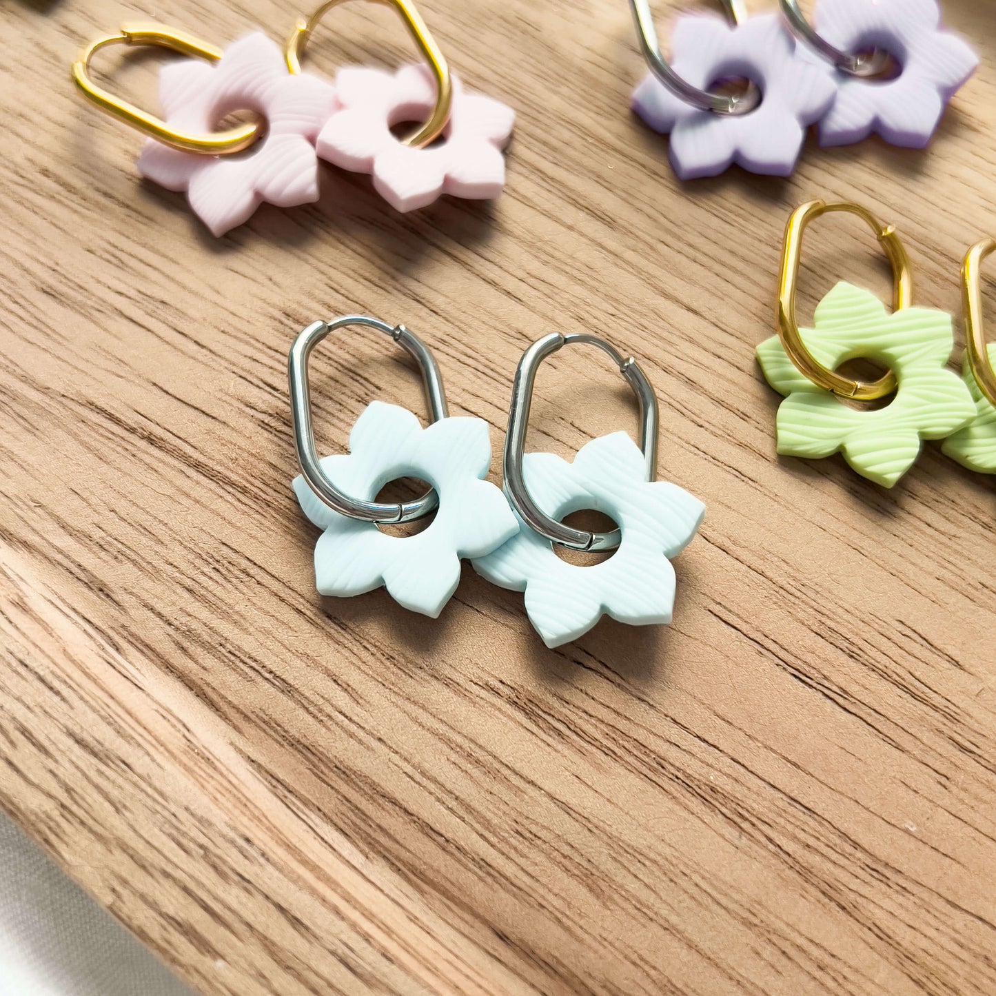 Col A ✦ Pastell Blumen Hoops