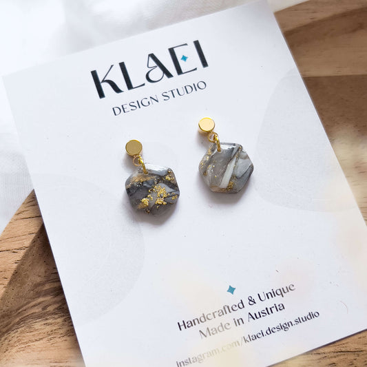 Base Col ✦ Small grey-gold marbled hexagonal earrings